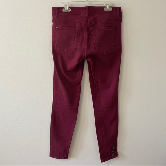 FOREVER 21 MAROON SKINNY JEANS - Picture 3 of 7